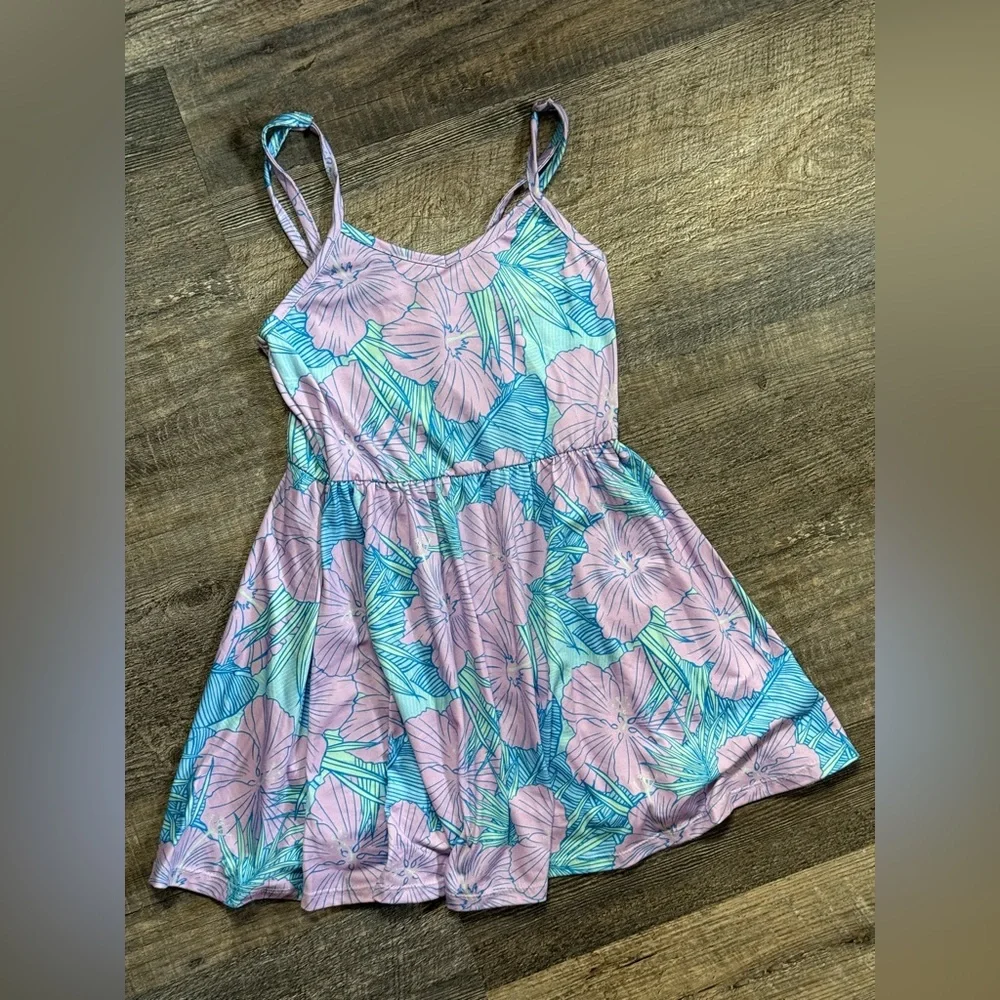Girls size M Hawaiian print dress